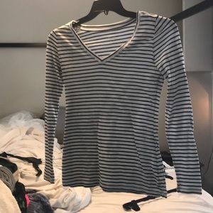Vneck stripe shirt
